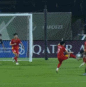 乐鱼体育登录入口-阮庭北险酿大祸！禁区解围险送点，VAR立功，越南逃过一劫